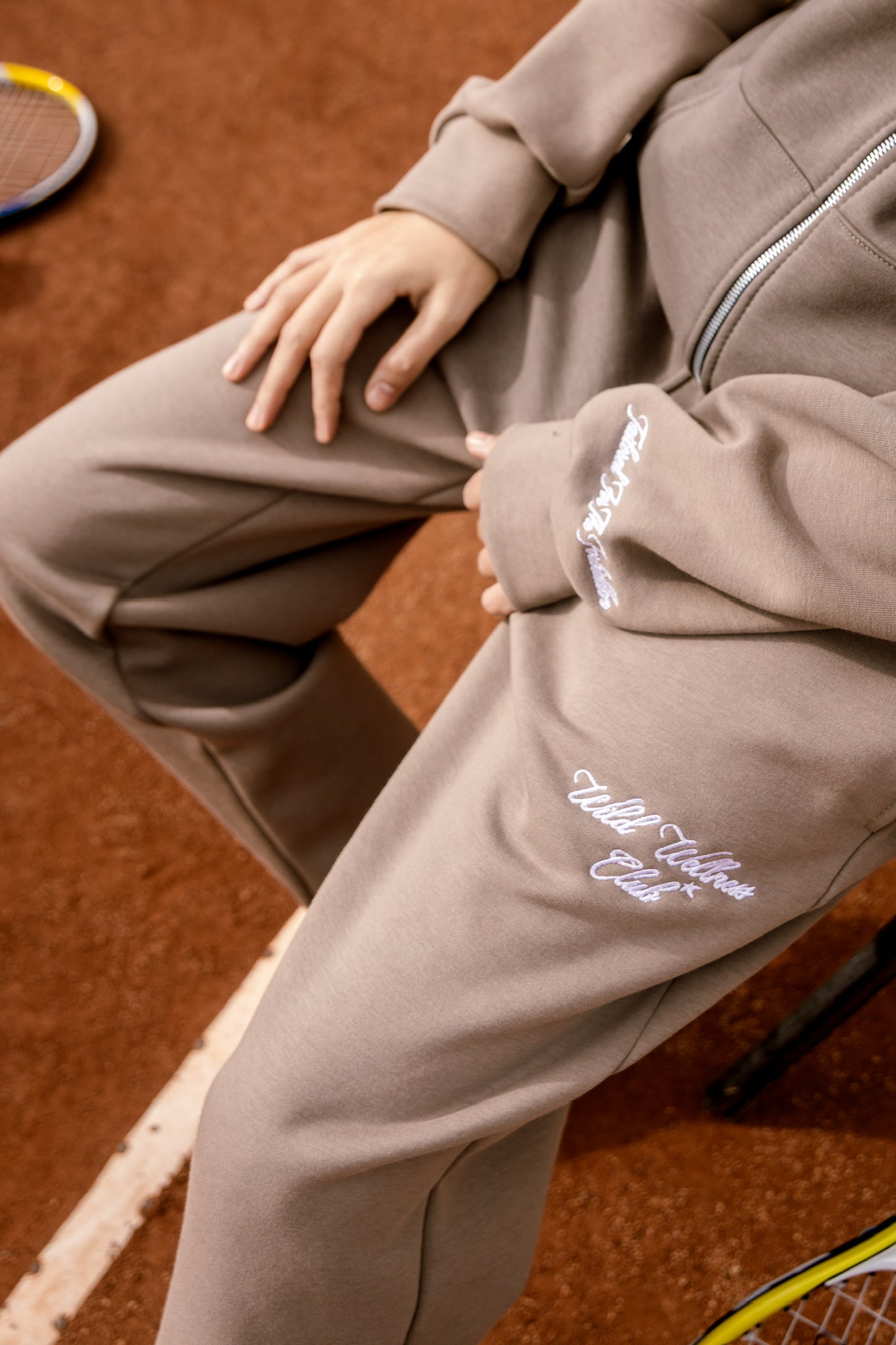 WILD CLASSIC TRACKSUIT - CAMEL